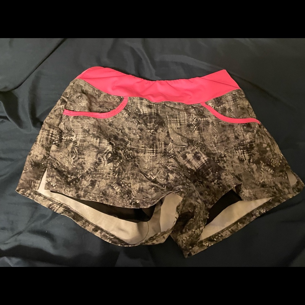 Pink and grey size 3